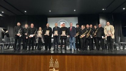 Presentación de la revista 'Estación de Penitencia' en Dos Torres