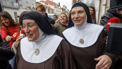 La exabadesa del monasterio de Belorado, Laura García de Viedma y sor Berit, tras declarar