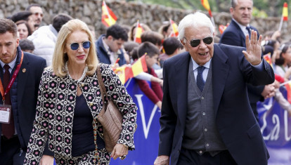 El matrimonio acude a la 18 edicióndel premio Carlos V en Yuste (Caceres)