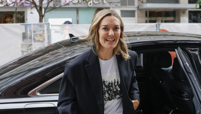 La presidenta de Inditex, Marta Ortega, a su entrada al inicio de los actos del cincuenta aniversario de Zara este viernes