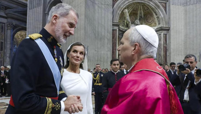 Los Reyes, con el Papa León XIV tras la misa oficiada en el Vaticano