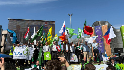 Organizaciones agrarias europeas se manifiestan en Bruselas contra los recortes de la nueva PAC
