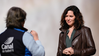 Isabel Díaz Ayuso junto a su Gobierno en el Atazar
