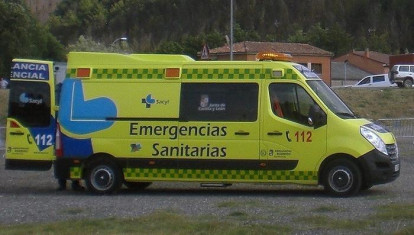 Una ambulancia de soporte vital básico del Sacyl