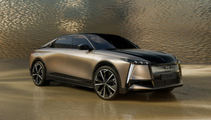 El nuevo DS Nº8 es una berlina elevada de casi 4,90 metros de largo