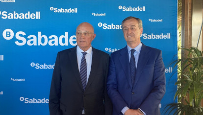 El presidente de Banco Sabadell, Josep Oliu, y el consejero delegado, César González-Bueno..
EUROPA PRESS
09/4/2024