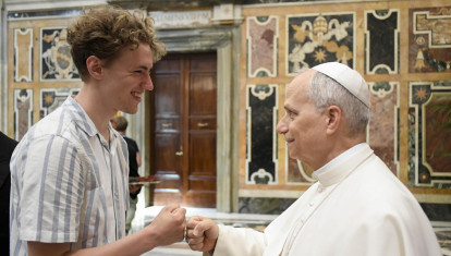 El Papa León XIV durante una audiencia este sábado con jóvenes de la diócesis de Copenhague, en el Vaticano