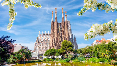 1. Sagrada Familia (Barcelona)