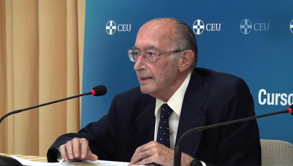 El exministro Jaime Lamo de Espinosa en la clausura de los Cursos de Verano CEU-María Cristina