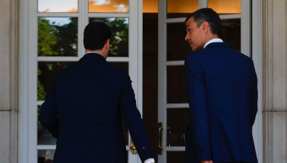 Pedro Sánchez y el lendakari, Imanol Pradales, el pasado martes en la Moncloa