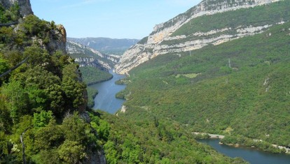 El río Ebro a su paso por Las Merindades de Burgos
