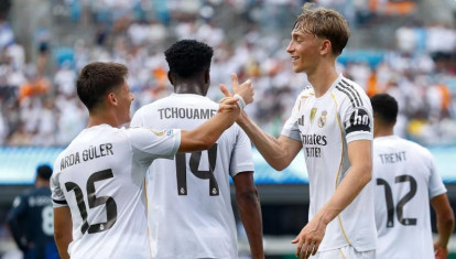Dean Huijsen celebra un gol con Arda Güler en el Mundial de Clubes