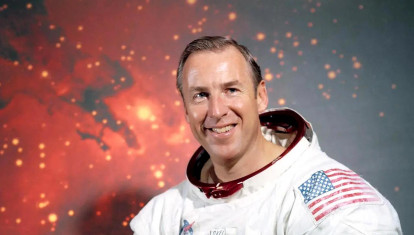 Jim Lovell