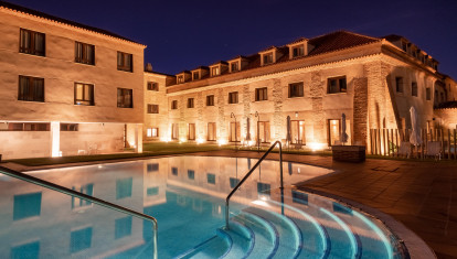 Piscina exterior de Castilla Termal de Olmedo