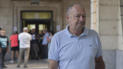 El ex director general de Trabajo, Daniel Alberto Rivera, a su llegada a la Audiencia de Sevilla (archivo)