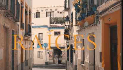 Raíces, de Ángela Quiralte