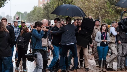 La indignación de los vecinos con Pedro Sánchez en Paiporta provocó la huida de la zona del presidente del Gobierno
