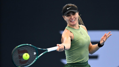 08 January 2026, Australia, Brisbane: Spanish tennis player Paula Badosa plays a forehand return against Kazakhstan's Elena Rybakina during their women's singles round of 16 tennis match on day five of the Brisbane International tennis tournament at Pat Rafter Arena in Brisbane. Photo: Darren England/AAP/dpa

08/1/2026 ONLY FOR USE IN SPAIN