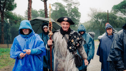 El Pare Pelegrí, Xavier Nualart, acompañado por su familia y el Servicio del Peregrino