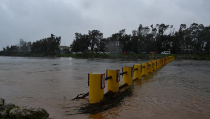 Efectos de la borrasca Kristin en San Roque (Cádiz)

REMITIDA / HANDOUT por AYUNTAMIENTO DE SAN ROQUE (CÁDIZ)
Fotografía remitida a medios de comunicación exclusivamente para ilustrar la noticia a la que hace referencia la imagen, y citando la procedencia de la imagen en la firma
29/1/2026