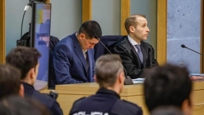 El acusado por el homicidio del vallisoletano Sergio Delgado, con su defensor