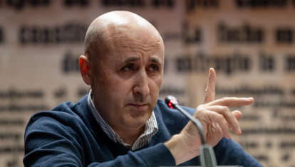 Imagen del presidente de la Confederación Hidrográfica del Júcar, Miguel Polo Cebellán, en la comisión de investigación por la dana en el Senado.