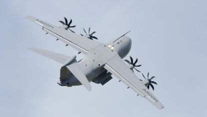 Indra protege el avión de Airbus A400M del Ejército del Aire y del Espacio con su sistema antimisiles de última generación InShield
