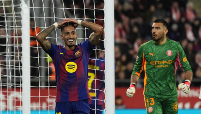 Raphinha se lamenta de una ocasión fallada en Montilivi