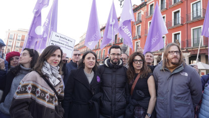 Belarra y Montero, junto a Llamas (en el centro), el candidato de Podemos en Castilla y León