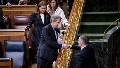 Alberto Núñez Feijóo y Santiago Abascal, el 10 de febrero de 2026 en el Congreso