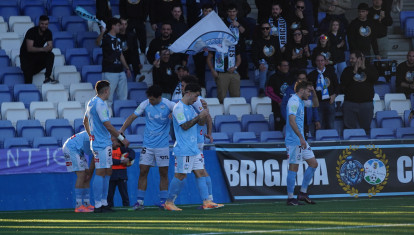 El Ciudad de Lucena celebra un gol ante el Castilleja