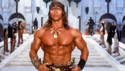 Conan interpretado por Arnold Schwarzenegger