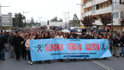 Marcha convocada por la 'Asociación Víctimas del Descarrilamiento de Adamuz' en Huelva