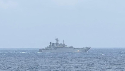 Seguimiento de una unidad rusa desde el buque Meteoro de la Armada española