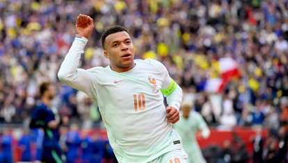 Foxborough (United States), 26/03/2026.- Kylian Mbappe of France celebrates after scoring the opening goal during the international friendly match between Brazil and France in Foxborough, Massachusetts, USA, 26 March 2026. (Futbol, Amistoso, Brasil, Francia) EFE/EPA/ADAM RICHINS
