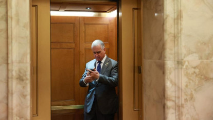 WASHINGTON, DC - OCTOBER 17: U.S. Rep. Mario Díaz-Balart (R-FL) boards an elevator after the House of Representatives failed to elect a new Speaker of the House on the first round of votes at the U.S. Capitol Building on October 17, 2023 in Washington, DC. The House has been without an elected leader since Rep. Kevin McCarthy (R-CA) was ousted from the speakership on October 4 in an move led by a small group of conservative members of his own party.   Joe Raedle/Getty Images/AFP (Photo by JOE RAEDLE / GETTY IMAGES NORTH AMERICA / Getty Images via AFP)