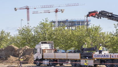 Obras en la parcela de Valdebebas que va a acoger la futura Ciudad de la Justicia de Madrid