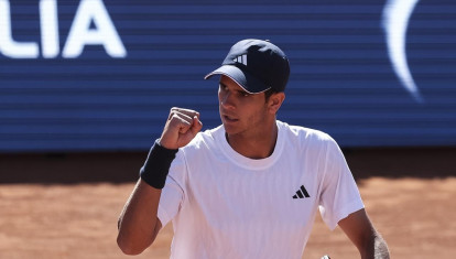 Rafael Jódar celebra el triunfo sobre Ugo Carabelli en el Barcelona Open Banc Sabadell 2026