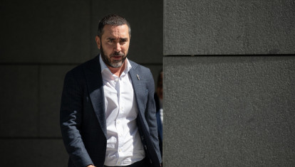 (Foto de ARCHIVO)
El empresario Víctor de Aldama a su salida de la Audiencia Nacional, a 21 de mayo de 2026, en Madrid (España). El juez de la Audiencia Nacional que investiga el 'caso Koldo' ha llamado a declarar como investigado al empresario Víctor de Aldama a raíz del informe de la Unidad Central Operativa (UCO) de la Guardia Civil sobre los contratos de material sanitario adjudicados por Baleares a la presunta trama de mascarillas.
Fernando Sánchez / Europa Press
21/5/2026