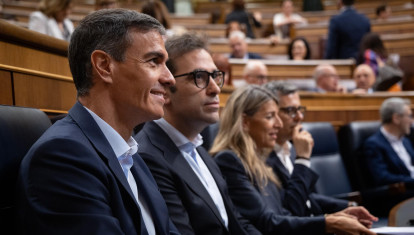 Pedro Sánchez y Carlos Cuerpo, durante la sesión de control de la semana pasada en el Congreso