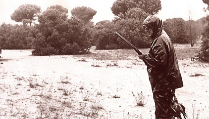 Miguel Delibes cazando