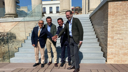 Salvador Fuentes, José María Bellido, Isidoro García-Escribano y Adolfo Molina celebran la concesión de la IGP a la joyería de Córdoba