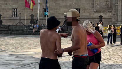 Peregrinos en la plaza de Obradoiro
