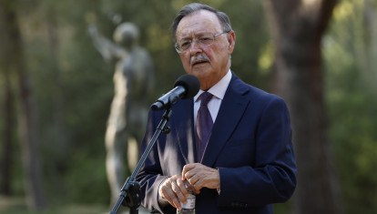 El presidente de Ceuta, Juan Jesús Vivas, durante su comparecencia en el Palacio de Marivent en Palma de Mallorca