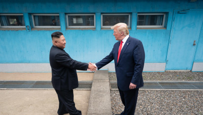 (Foto de ARCHIVO)
Los presidentes de Corea del Sur y Estados Unidos, Kim Jong Un y Donald Trump.
Europa Press/Contacto/SMG
30/6/2019