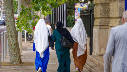 Tres jóvenes musulmanas