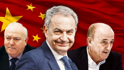 Los ex ministros Moratinos y Sebastián, con Zapatero.