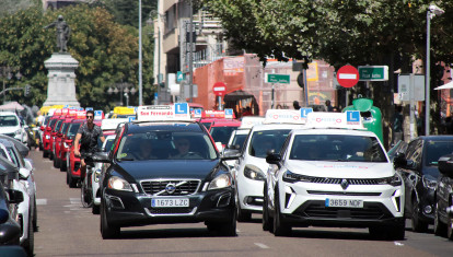 La Asociación Provincial de Autoescuelas de León organiza una manifestación