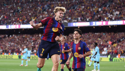 Fermín López celebra el segundo gol del Barcelona ante el Athletic