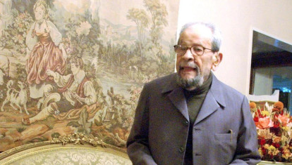 El escritor Naguib Mahfuz